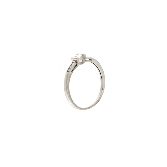 Златен пръстен с диаманти 0.18ct